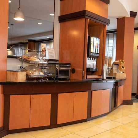 Fairfield Inn & Suites Льюисберг Экстерьер фото