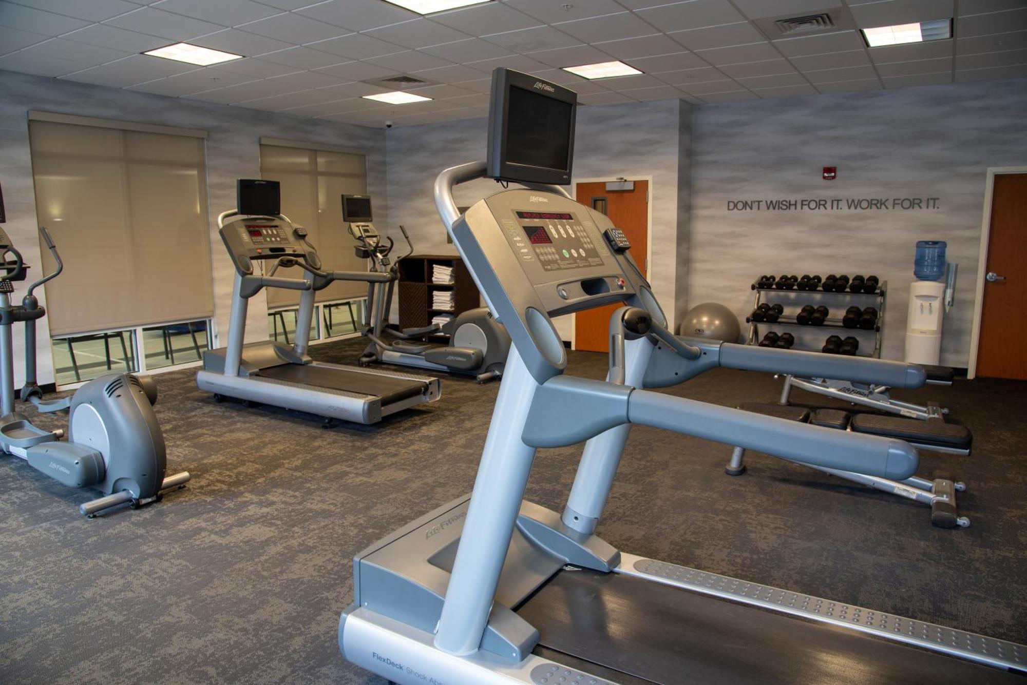 Fairfield Inn & Suites Льюисберг Экстерьер фото
