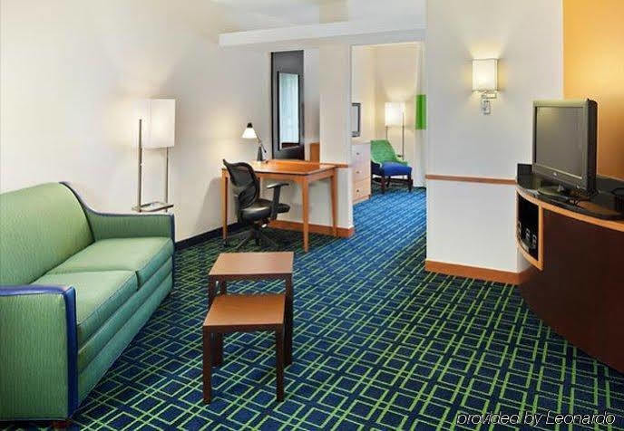 Fairfield Inn & Suites Льюисберг Экстерьер фото