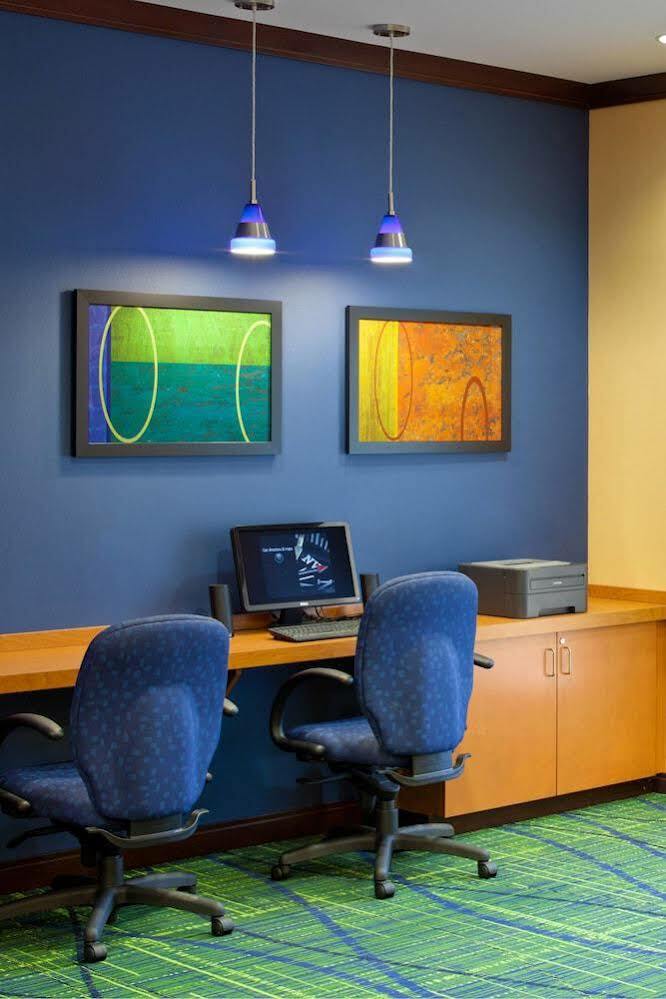 Fairfield Inn & Suites Льюисберг Экстерьер фото